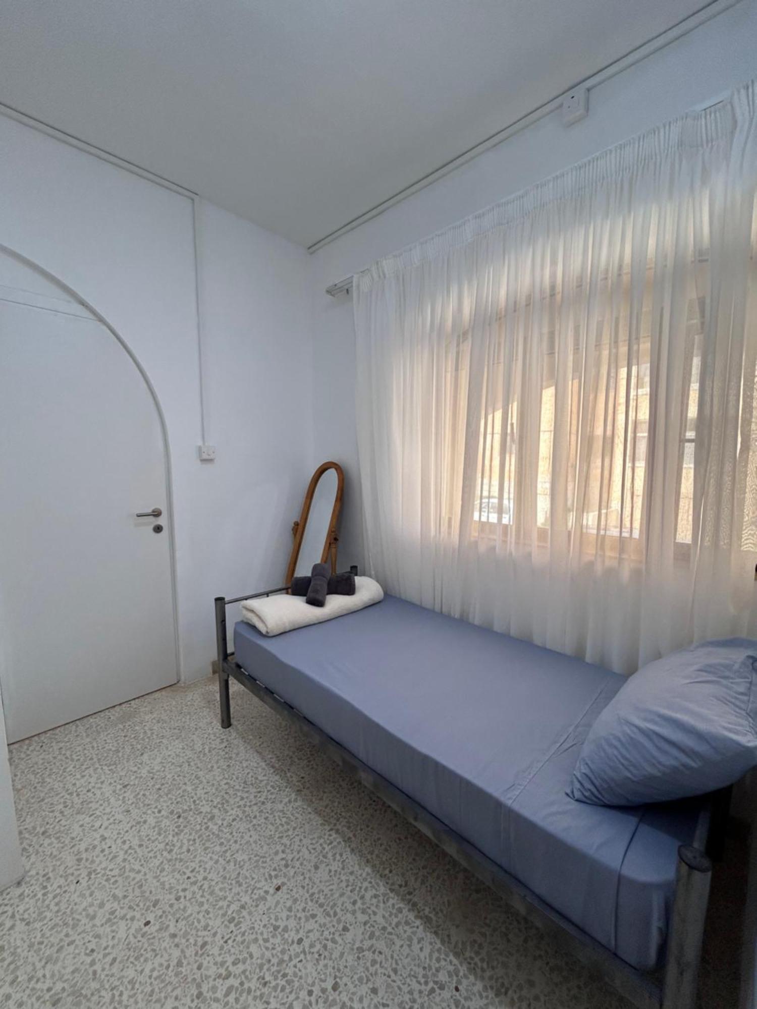 Private Room San Gwann Екстер'єр фото