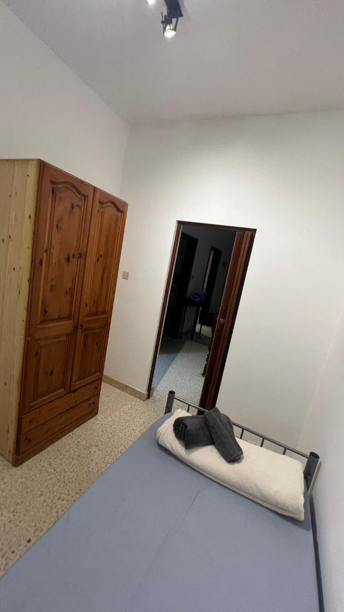 Private Room San Gwann Екстер'єр фото