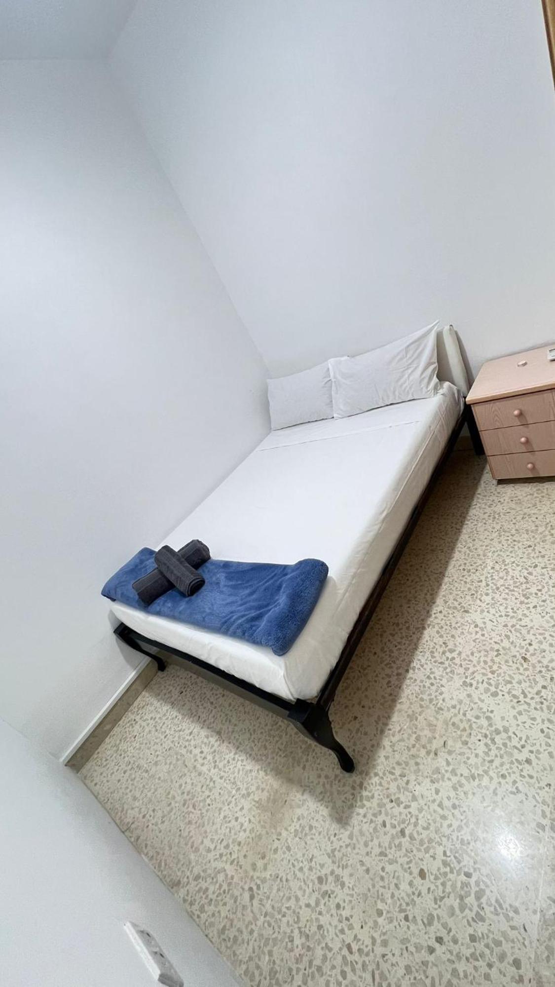 Private Room San Gwann Екстер'єр фото